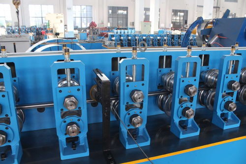 跨界销售新思路 久进五金机械厂叙利亚光伏支架成型机与卷闸机的多元市场策略