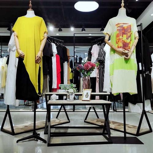 女装拼接服饰厂家报价指南